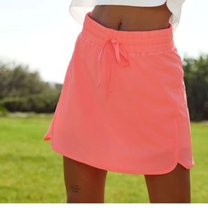 Beyond Yoga Stretch Woven Skort